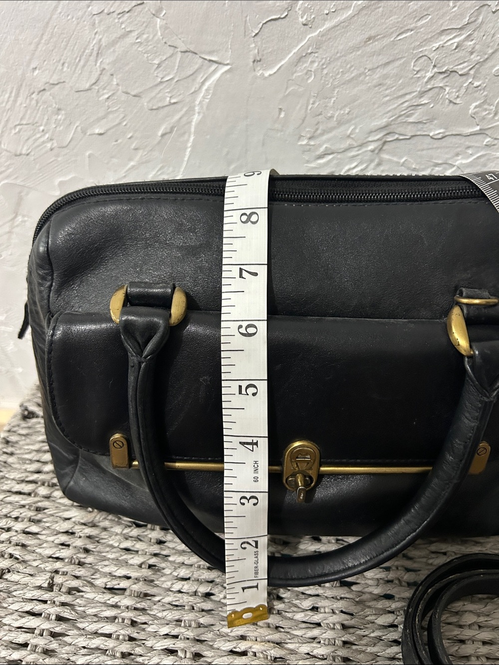 Vintage Etienne Aigner Black Leather Satchel Bag. - Picture 3 of 4